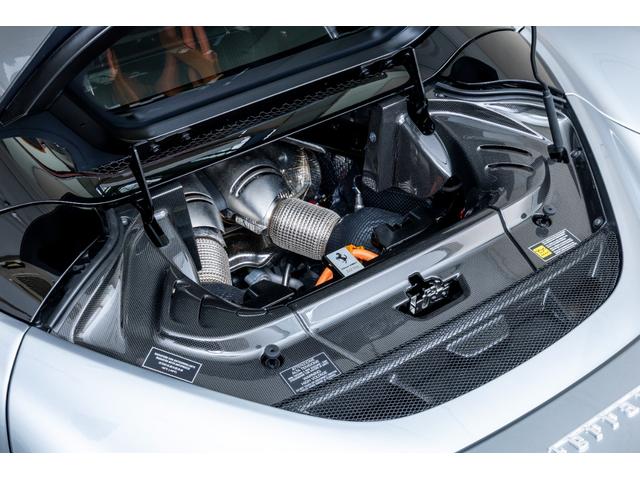 ２９６ＧＴＳ 　新車保証継承　ＧｒｉｇｉｏＴｉｔａｎｉｏ　右ハンドル車　サスペンションリフター搭載　２０インチマットグレーダイヤモンドカット鍛造ホイール　カーボンファーバー（アンダードアカバー・ホイールキャップ）（3枚目）