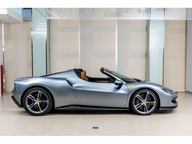 ２９６ＧＴＳ 　新車保証継承　ＧｒｉｇｉｏＴｉｔａｎｉｏ　右ハンドル車　サスペンションリフター搭載　２０インチマットグレーダイヤモンドカット鍛造ホイール　カーボンファーバー（アンダードアカバー・ホイールキャップ）（8枚目）