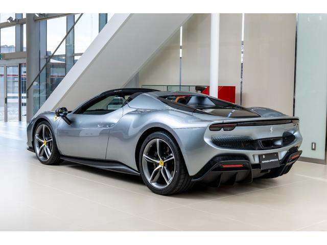 ２９６ＧＴＳ 　新車保証継承　ＧｒｉｇｉｏＴｉｔａｎｉｏ　右ハンドル車　サスペンションリフター搭載　２０インチマットグレーダイヤモンドカット鍛造ホイール　カーボンファーバー（アンダードアカバー・ホイールキャップ）（12枚目）