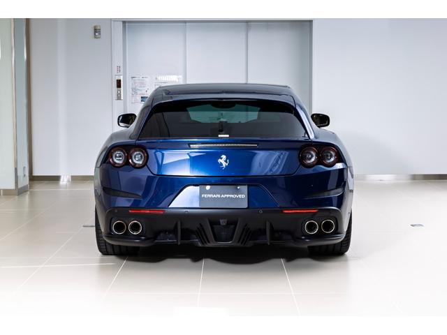GTC4ルッソ 認定中古車保証 BLU TOUR DE FRANCE 522 前後サスペンションリフター フロントグリルダーククローム仕上 20インチダイヤモンドカット鍛造ホイールカーボンファーバードライバーゾーン(8枚目)