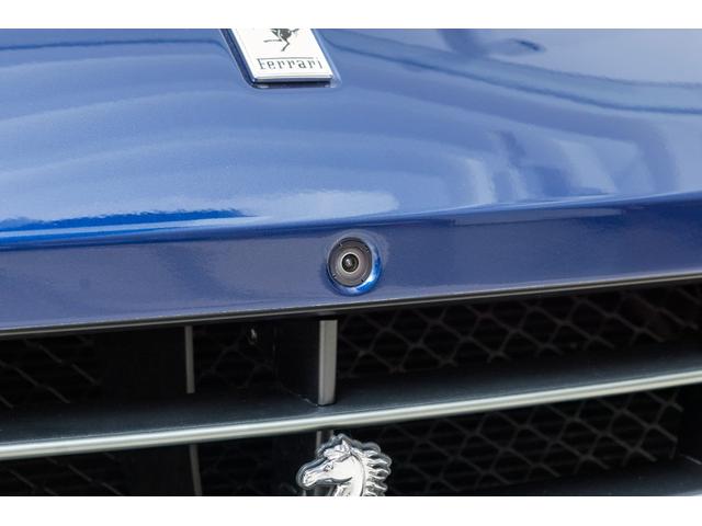 GTC4ルッソ 認定中古車保証 BLU TOUR DE FRANCE 522 前後サスペンションリフター フロントグリルダーククローム仕上 20インチダイヤモンドカット鍛造ホイールカーボンファーバードライバーゾーン(13枚目)