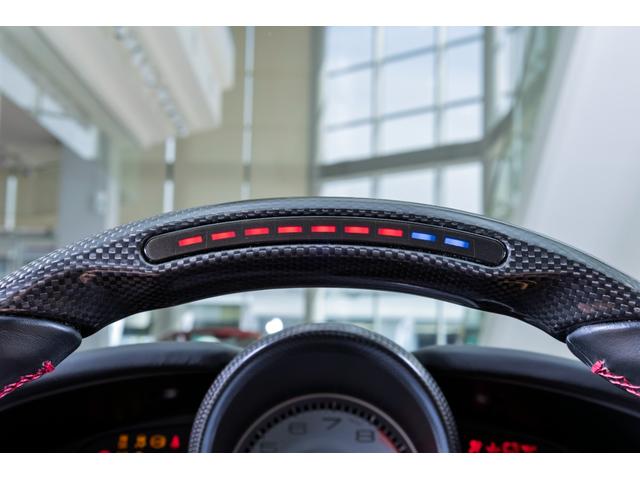 GTC4ルッソ 認定中古車保証 BLU TOUR DE FRANCE 522 前後サスペンションリフター フロントグリルダーククローム仕上 20インチダイヤモンドカット鍛造ホイールカーボンファーバードライバーゾーン(23枚目)