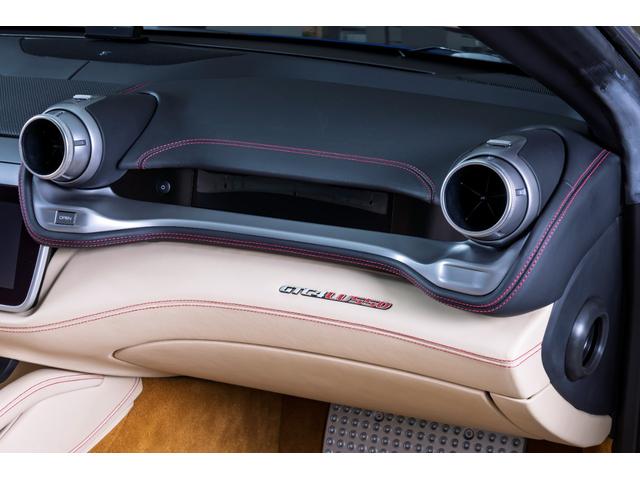 GTC4ルッソ 認定中古車保証 BLU TOUR DE FRANCE 522 前後サスペンションリフター フロントグリルダーククローム仕上 20インチダイヤモンドカット鍛造ホイールカーボンファーバードライバーゾーン(31枚目)