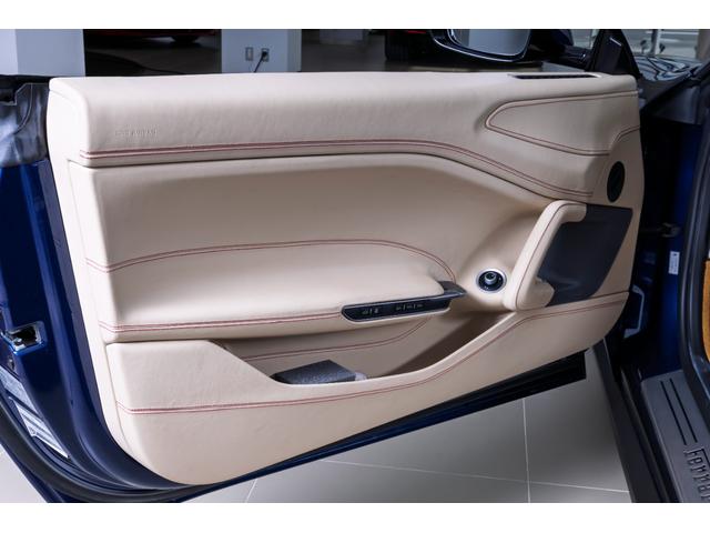 GTC4ルッソ 認定中古車保証 BLU TOUR DE FRANCE 522 前後サスペンションリフター フロントグリルダーククローム仕上 20インチダイヤモンドカット鍛造ホイールカーボンファーバードライバーゾーン(37枚目)