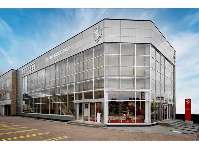 GTC4ルッソ 認定中古車保証 BLU TOUR DE FRANCE 522 前後サスペンションリフター フロントグリルダーククローム仕上 20インチダイヤモンドカット鍛造ホイールカーボンファーバードライバーゾーン(43枚目)