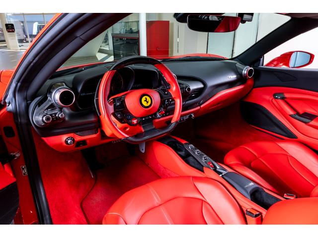 F8トリブート F1DCT 左H フロントサスペンションリフター LED付きカーボンステアリングホイール 20インチ鍛造グロスブリリアントシルバーホイール アダプティブヘッドライト フロントサスペンションリフター カーボンエンジンルームシールド(19枚目)