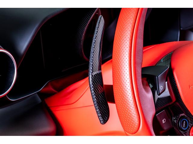 F8トリブート F1DCT 左H フロントサスペンションリフター LED付きカーボンステアリングホイール 20インチ鍛造グロスブリリアントシルバーホイール アダプティブヘッドライト フロントサスペンションリフター カーボンエンジンルームシールド(21枚目)