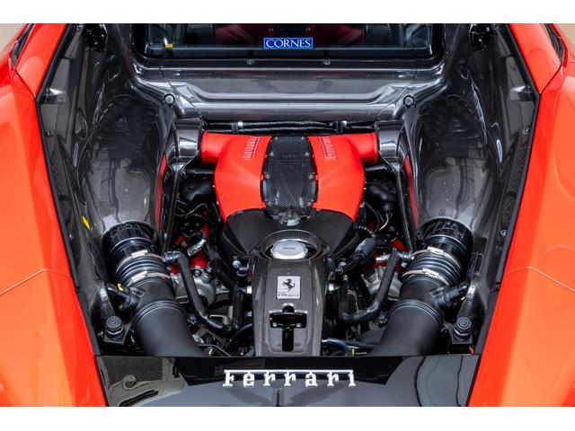 Ｆ８トリブート 　ＬＥＤ付カーボンステアリングホイール＋カーボンファイバードラーバーゾーン　２０インチ鍛造マットホイール　カーボンレーシングシート　サスペンションリフター　カーボン（センターコンソール　エンジンカバー）（36枚目）