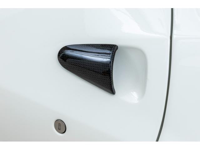 458イタリア ベースグレード カーボンファイバーレーシングシートカーボンファイバーレーシングシート+フロントサスペンションリフター付 LED付きカーボンステアリングホイール 20インチ鍛造スポーツホイール アダプティブヘッドライト(17枚目)