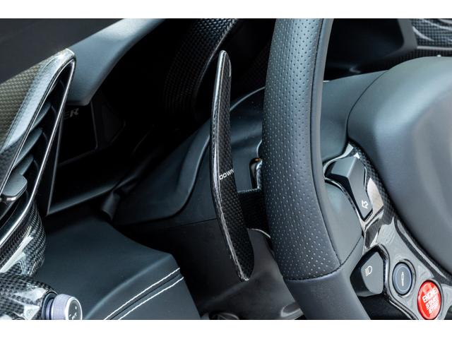 488スパイダー F1 DCT LED付きカーボンステアリングホイール(23枚目)