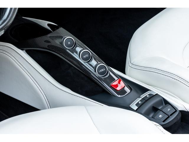 488スパイダー F1 DCT LED付きカーボンステアリングホイール(25枚目)