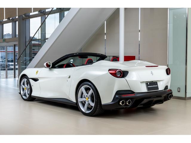 ���Ђ̓T�[�r�X�H��𕹐݂��Ă���܂��̂ŁA�����e�i���X�̓t�F���[���F��̐�僁�J�j�b�N�ɂ��C�����������܂��B