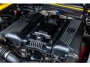 自然吸気のＶ８エンジンからは３８０ＣＶのパワーを生み出します。