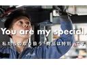 弊社では全車両の事前点検整備を行っております。またご納車前に再度点検整備を行い、全国ご自宅前までご納車致します。正規ディーラーならではのクオリティと安心をお届けしております!