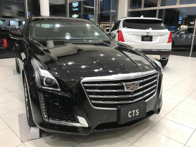 新車未登録車2019モデルブラック/モレロレッド(5枚目)