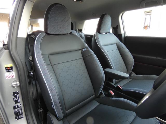 MINI クーパーSE クラシック・トリム 正規認定中古車 保証整備付 弊社試乗車 急速充電 ナビ ETC ドラレコ バックカメラ 衝突軽減ブレーキ 障害物ソナー レーンキープ アダプティブクルコン LEDライト 純正ホイール(23枚目)
