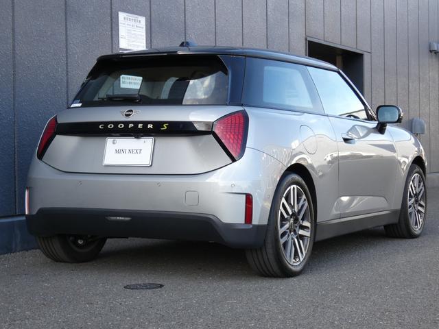 MINI クーパーSE クラシック・トリム 正規認定中古車 保証整備付 弊社試乗車 急速充電 ナビ ETC ドラレコ バックカメラ 衝突軽減ブレーキ 障害物ソナー レーンキープ アダプティブクルコン LEDライト 純正ホイール(37枚目)