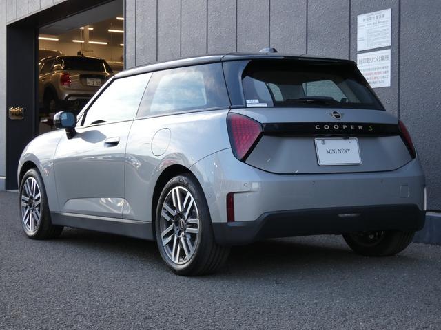 MINI クーパーSE クラシック・トリム 正規認定中古車 保証整備付 弊社試乗車 急速充電 ナビ ETC ドラレコ バックカメラ 衝突軽減ブレーキ 障害物ソナー レーンキープ アダプティブクルコン LEDライト 純正ホイール(39枚目)