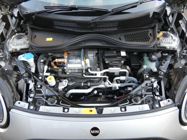 MINI クーパーSE クラシック・トリム 正規認定中古車 保証整備付 弊社試乗車 急速充電 ナビ ETC ドラレコ バックカメラ 衝突軽減ブレーキ 障害物ソナー レーンキープ アダプティブクルコン LEDライト 純正ホイール(55枚目)