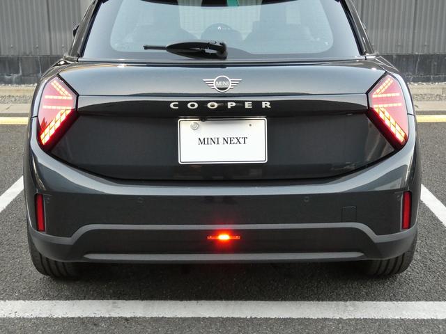 MINI クーパーC フェイバード・トリム 正規認定中古車 保証整備付 弊社試乗車 ナビ ETC バックカメラ 衝突軽減ブレーキ アイドリングストップ 障害物ソナー レーンキープ アダプティブクルコン LEDライト 純正ホイール(48枚目)