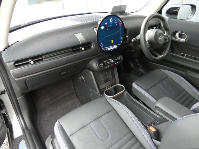 �C���p�l�ɂ��A���r�G���g���C�g����������Ă��܂��I