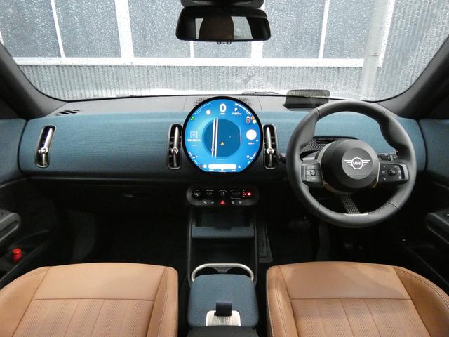 ＭＩＮＩ カントリーマンＣ　フェイバリット・トリム　正規認定中古車　保証整備付　弊社試乗車　ナビ　ＥＴＣ　ドラレコ　バックカメラ　衝突軽減ブレーキ　アイドリングストップ　障害物ソナー　レーンキープ　アダプティブクルコン　ＬＥＤライト　純正ホイール（3枚目）