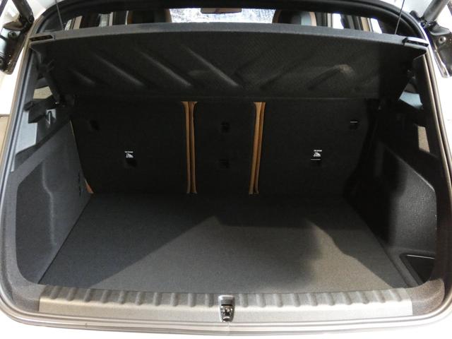 ＭＩＮＩ カントリーマンＣ　フェイバリット・トリム　正規認定中古車　保証整備付　弊社試乗車　ナビ　ＥＴＣ　ドラレコ　バックカメラ　衝突軽減ブレーキ　アイドリングストップ　障害物ソナー　レーンキープ　アダプティブクルコン　ＬＥＤライト　純正ホイール（35枚目）