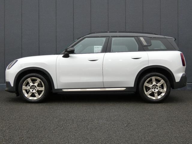 ＭＩＮＩ カントリーマンＣ　フェイバリット・トリム　正規認定中古車　保証整備付　弊社試乗車　ナビ　ＥＴＣ　ドラレコ　バックカメラ　衝突軽減ブレーキ　アイドリングストップ　障害物ソナー　レーンキープ　アダプティブクルコン　ＬＥＤライト　純正ホイール（47枚目）