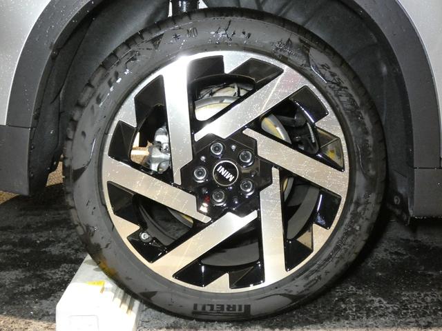 ＭＩＮＩ カントリーマンＳオール４　フェイバード・トリム　Ｍパッケージ　正規認定中古車　保証整備付　弊社試乗車　ナビ　ＥＴＣ　ドラレコ　バックカメラ　電動シート　ハーマンカードン　衝突軽減ブレーキ　アイドリングストップ　障害物ソナー　レーンキープ　Ａクルコン（61枚目）
