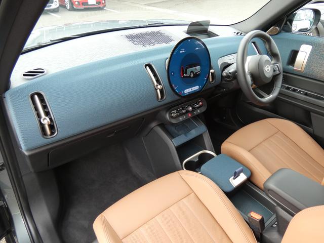 ＭＩＮＩ カントリーマンＳＥオール４　フェイバード・トリム　Ｍパッケージ　正規認定中古車　保証整備付　弊社試乗車　急速充電　ナビ　ＥＴＣ　ドラレコ　バックカメラ　電動シート　ハーマンカードン　衝突軽減ブレーキ　アイドリングストップ　障害物ソナー　レーンキープ（30枚目）