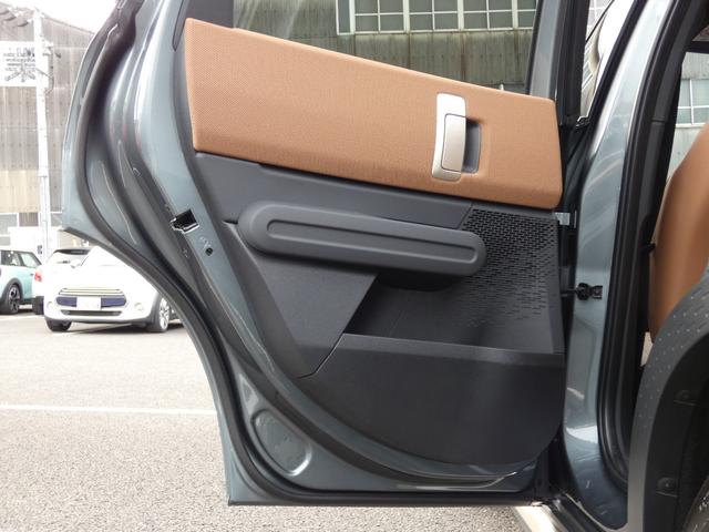 ＭＩＮＩ カントリーマンＳＥオール４　フェイバード・トリム　Ｍパッケージ　正規認定中古車　保証整備付　弊社試乗車　急速充電　ナビ　ＥＴＣ　ドラレコ　バックカメラ　電動シート　ハーマンカードン　衝突軽減ブレーキ　アイドリングストップ　障害物ソナー　レーンキープ（44枚目）