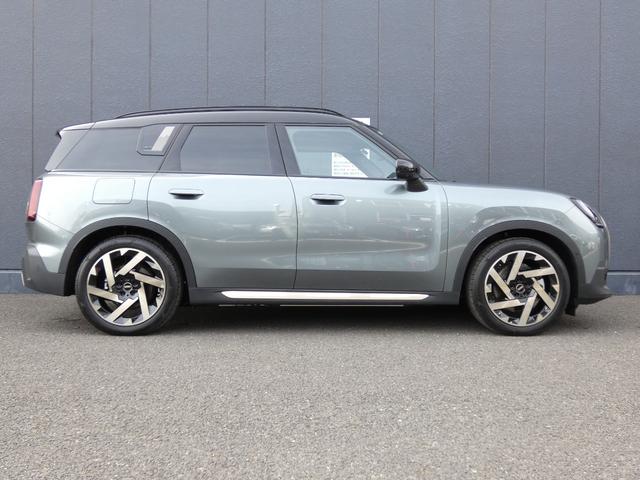 ＭＩＮＩ カントリーマンＳＥオール４　フェイバード・トリム　Ｍパッケージ　正規認定中古車　保証整備付　弊社試乗車　急速充電　ナビ　ＥＴＣ　ドラレコ　バックカメラ　電動シート　ハーマンカードン　衝突軽減ブレーキ　アイドリングストップ　障害物ソナー　レーンキープ（52枚目）