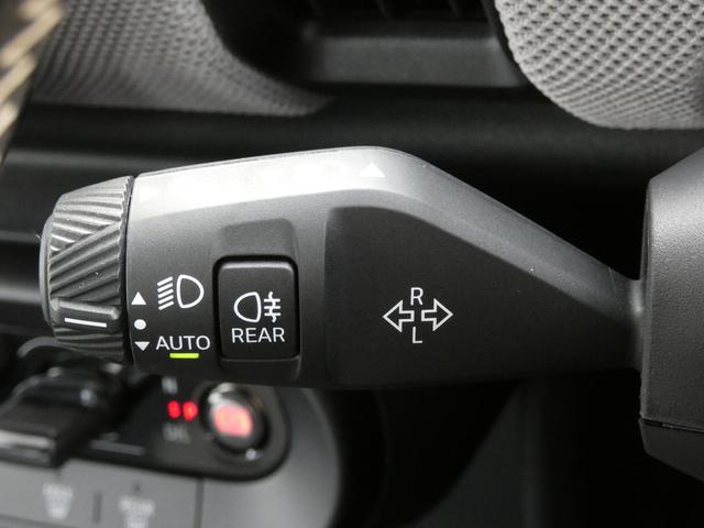 ＭＩＮＩ クーパーＣ　フェイバード・トリム　正規認定中古車　保証整備付　弊社試乗車　ナビ　ＥＴＣ　バックカメラ　衝突軽減ブレーキ　アイドリングストップ　障害物ソナー　レーンキープ　アダプティブクルコン　ＬＥＤライト　純正ホイール（8枚目）