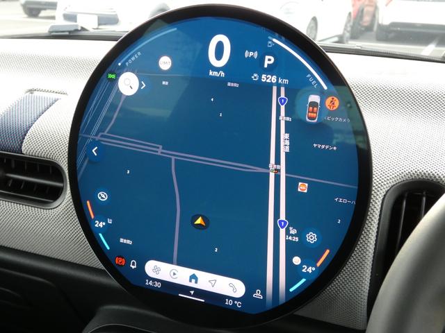 ＭＩＮＩ クーパーＣ　フェイバード・トリム　正規認定中古車　保証整備付　弊社試乗車　ナビ　ＥＴＣ　バックカメラ　衝突軽減ブレーキ　アイドリングストップ　障害物ソナー　レーンキープ　アダプティブクルコン　ＬＥＤライト　純正ホイール（13枚目）