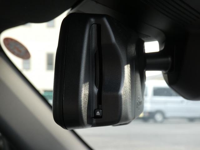 ＭＩＮＩ クーパーＣ　フェイバード・トリム　正規認定中古車　保証整備付　弊社試乗車　ナビ　ＥＴＣ　バックカメラ　衝突軽減ブレーキ　アイドリングストップ　障害物ソナー　レーンキープ　アダプティブクルコン　ＬＥＤライト　純正ホイール（14枚目）