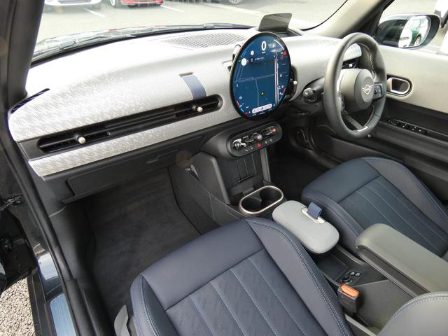ＭＩＮＩ クーパーＣ　フェイバード・トリム　正規認定中古車　保証整備付　弊社試乗車　ナビ　ＥＴＣ　バックカメラ　衝突軽減ブレーキ　アイドリングストップ　障害物ソナー　レーンキープ　アダプティブクルコン　ＬＥＤライト　純正ホイール（26枚目）