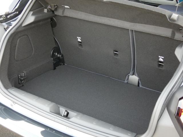 ＭＩＮＩ クーパーＣ　フェイバード・トリム　正規認定中古車　保証整備付　弊社試乗車　ナビ　ＥＴＣ　バックカメラ　衝突軽減ブレーキ　アイドリングストップ　障害物ソナー　レーンキープ　アダプティブクルコン　ＬＥＤライト　純正ホイール（32枚目）