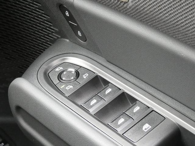 �h�A�ƃE�B���h�E�̃��b�N���\�ŁA�㕔���Ȃɂ��q�l����Ԃ��Ă����S�ł��I