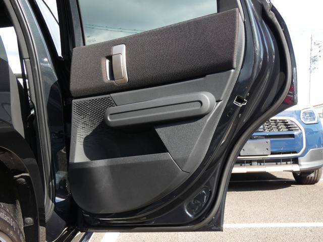 �i�E�㕔���ȁj�h�A�p�l���ɂ��A���r�G���g���C�g����������Ă��܂��I