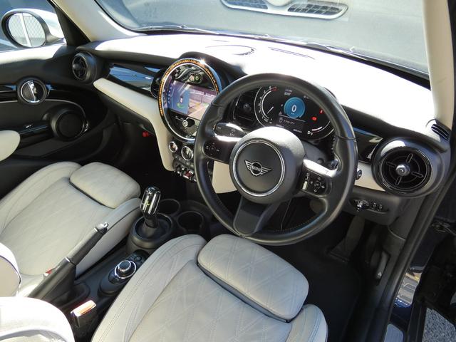 ＭＩＮＩ クーパー　クラシック・トリム　正規認定中古車　保証整備付　ナビ　ＥＴＣ　ドラレコ　バックカメラ　衝突軽減ブレーキ　アイドリングストップ　障害物ソナー　車線キープ　アダプティブクルコン　ＬＥＤライト　純正ホイール（27枚目）