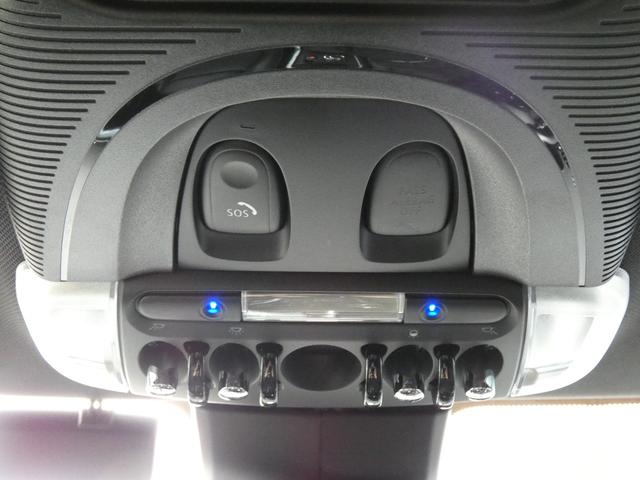 ���[�������v�t�߂ɂ́A�r�n�r�{�^��������A���̂Ȃǂً̋}���ɉ����ƃR�[���Z���^�[�ւƌq����܂��I