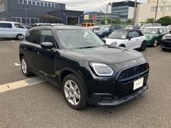 全国の正規ディラーにて、対応可能な認定中古車保証付となっております。納車前点検（１００項目点検）を行い、全国ご自宅までご納車致します。アフターメンテナンスもお近くの正規ディラーにて可能となります。 3