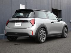 ����������ǥ����顼�ˤƥ��ƥʥ󥹤ʤɤ���ǽ���ݾ��դ�ǧ����ż֤Ȥʤ�ޤ������������ܤˤ⤪���������Ǽ�����˹Ԥ���������ޤ�Ǽ�֡�����Ǽ�֡ˤ������ޤ��� 2