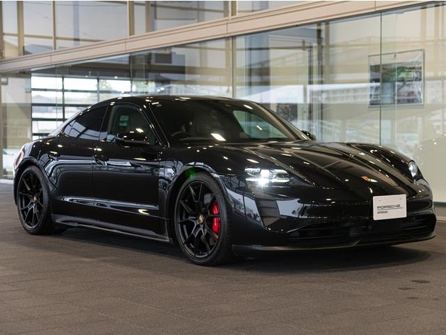 タイカン タイカンＧＴＳ　４＋１シート　マトリックスヘッドライト（8枚目）