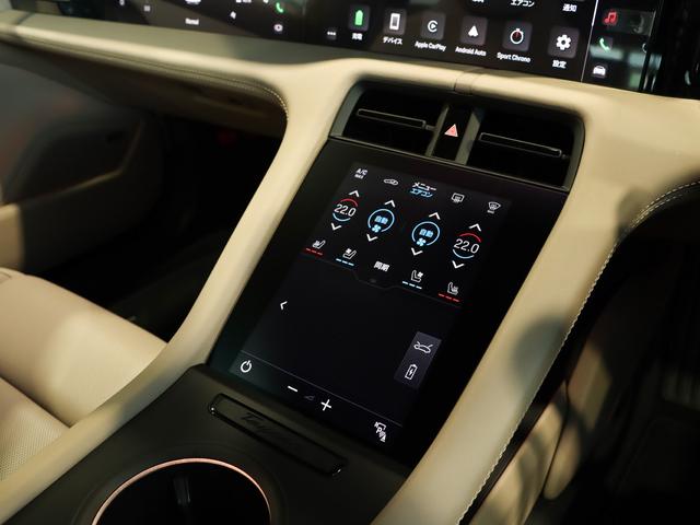 タイカン タイカンＧＴＳ　４＋１シート　マトリックスヘッドライト（15枚目）