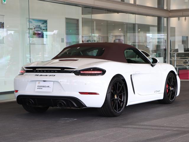 �\�t�g�g�b�v�J���[�F�u���E��