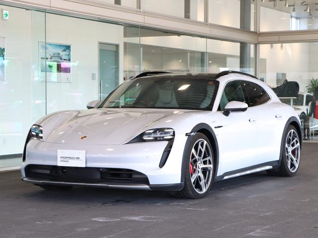 タイカンクロスツーリスモ タイカン 4Sクロスツーリスモ LEDマトリックスヘッドライト(4枚目)