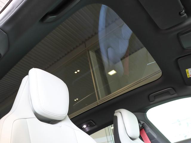 タイカンクロスツーリスモ タイカン 4Sクロスツーリスモ LEDマトリックスヘッドライト(17枚目)