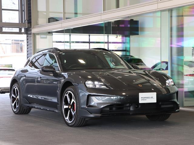 タイカン タイカン　４Ｓ　スポクロ　リアアクスルステア　Ｐルーフ（8枚目）