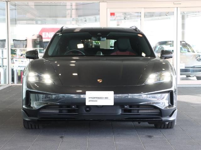 タイカン タイカン　４Ｓ　スポクロ　リアアクスルステア　Ｐルーフ（9枚目）